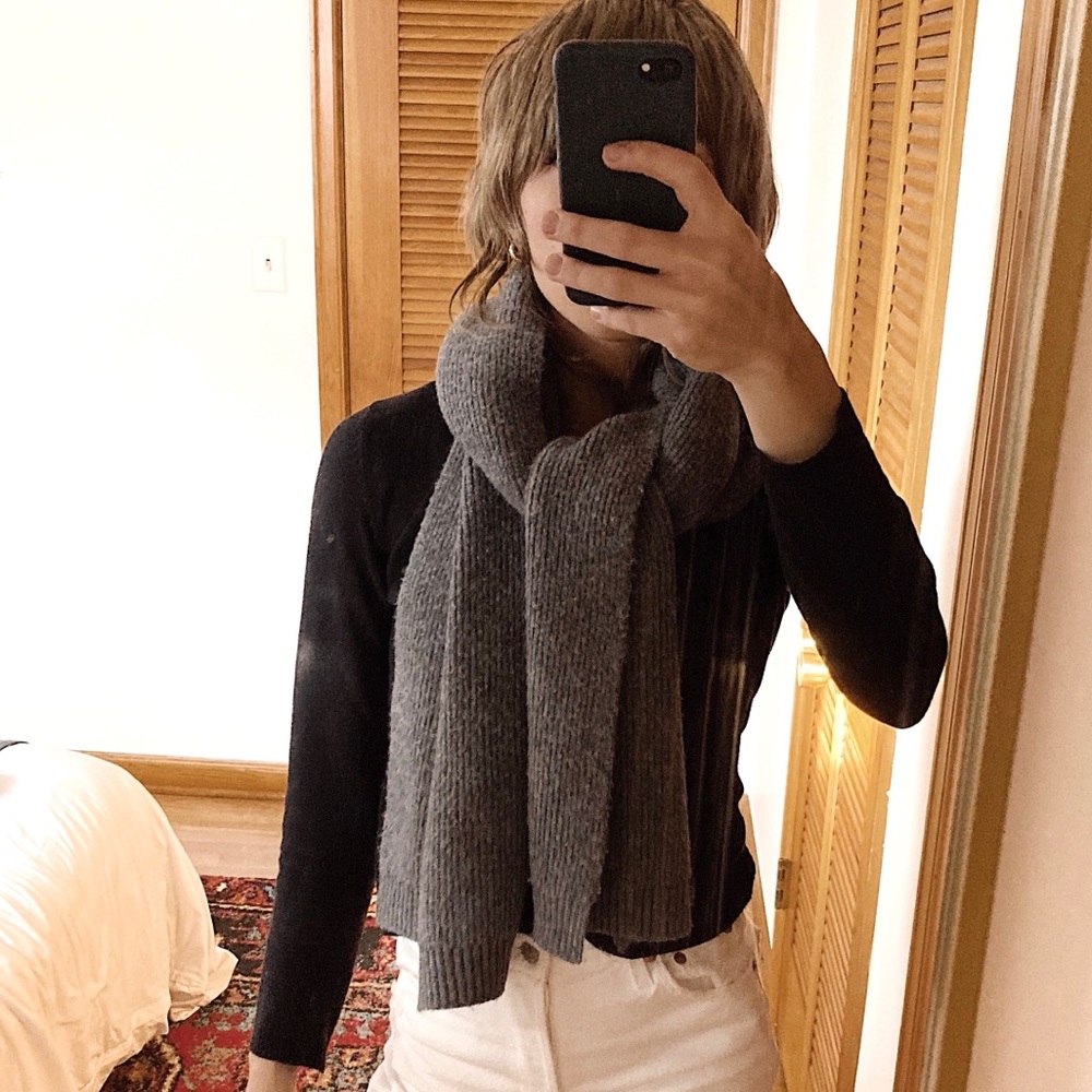 Madewell ribbed cashmere scarf